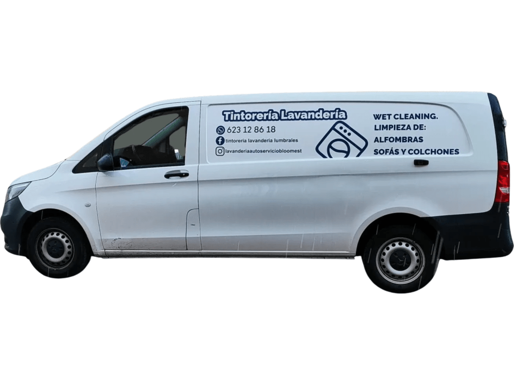 Furgoneta de LimpiaTuEspacio para servicio de limpieza a domicilio en Salamanca